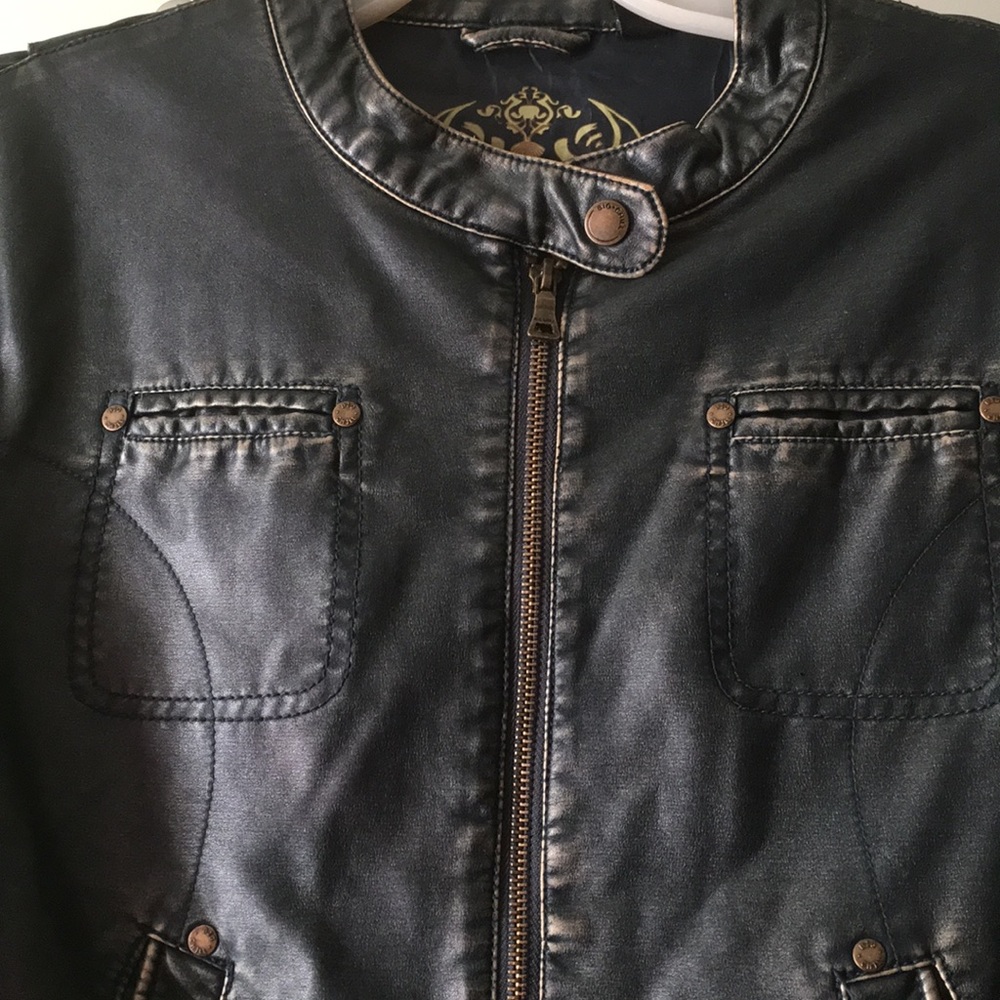 Jacket - Picture 2 of 4